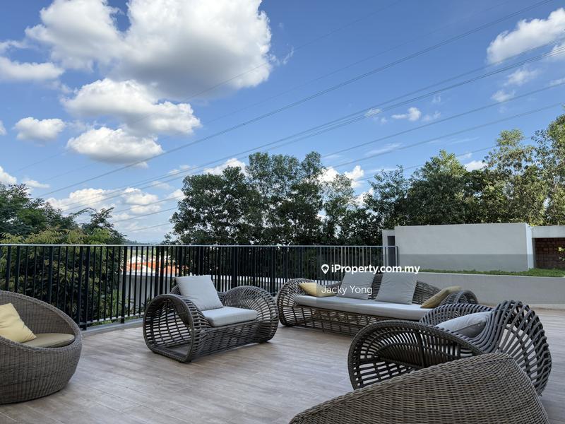 For Sale - The Legacy OUG