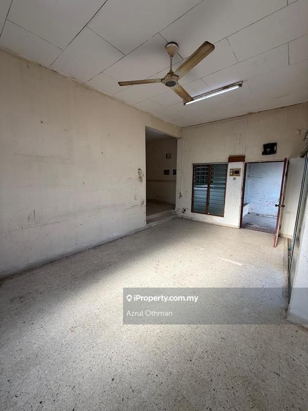 Rumah Teres 1-Tingkat untuk Dijual di Taman Paroi Jaya, Seremban oleh Azrul Othman - iProperty.com.my