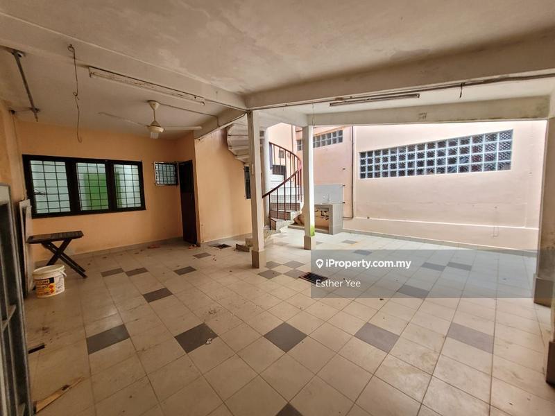 3.5-storey Terraced House for Sale in Taman Dagang Jaya, Ampang by Esther Yee - iProperty.com.my