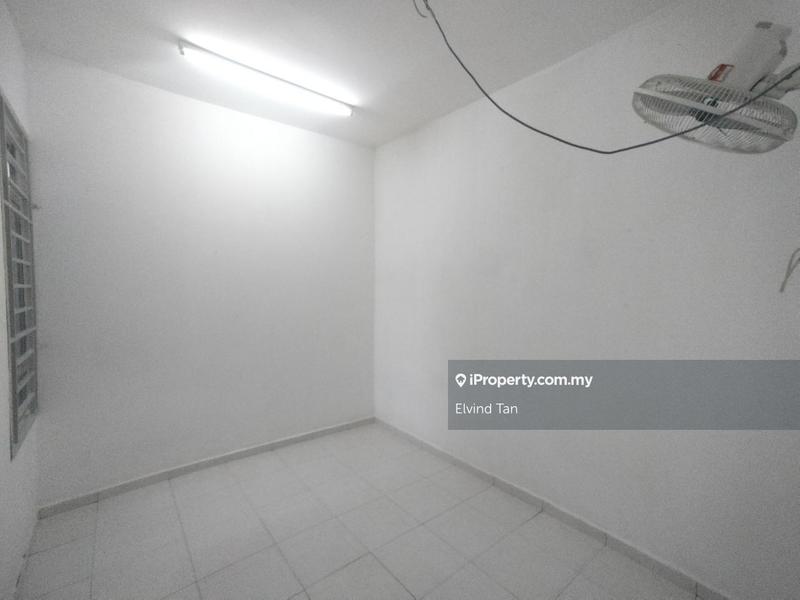 Rumah Berangkai 1 Tingkat untuk Dijual di xhxqd, Jasin oleh Elvind Tan - iProperty.com.my