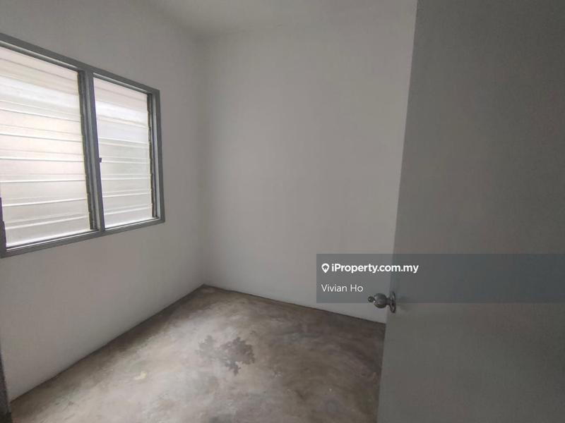 Flat for Sale in Bandar Baru Kundang by Vivian Ho - iProperty.com.my