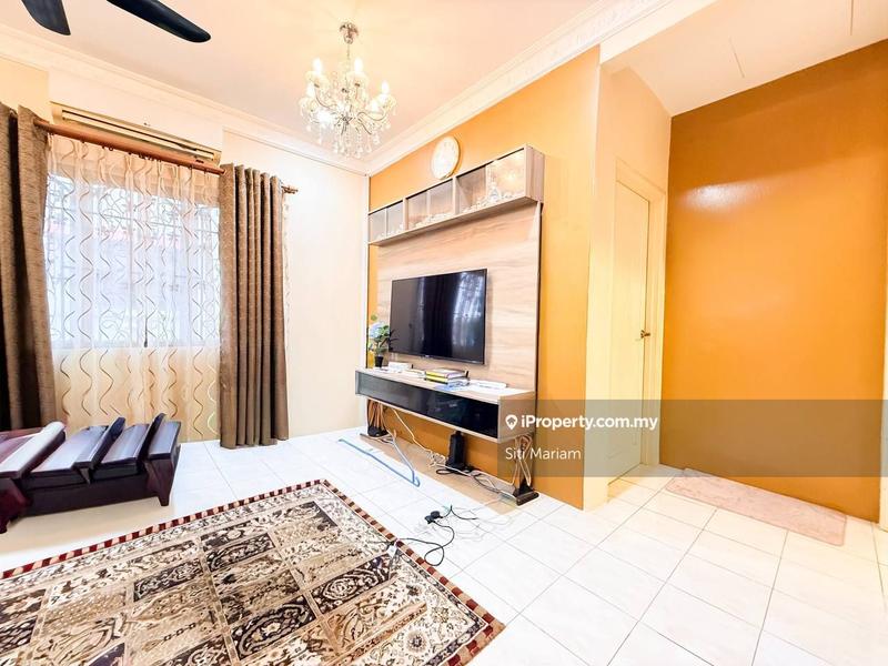 Rumah Teres 2-Tingkat untuk Dijual di Taman Lestari Putra, Seri Kembangan oleh Siti Mariam - iProperty.com.my