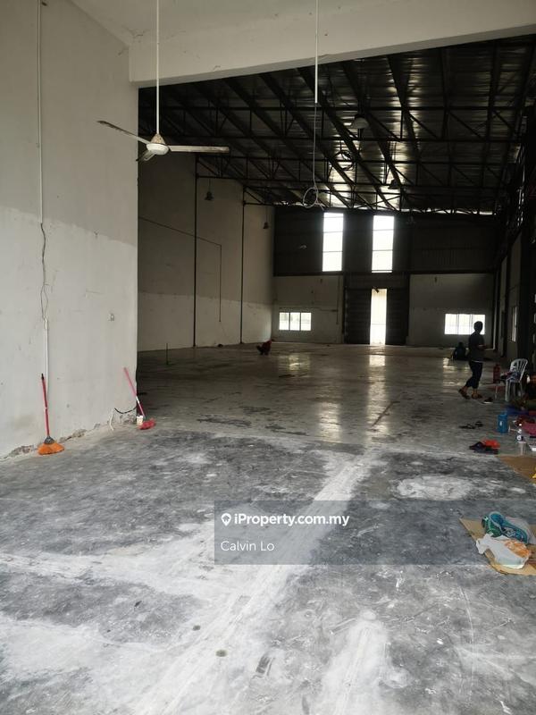 Semi-D Kilang untuk Dijual di Rawang Corporate Industrial Park, Rawang oleh Calvin Lo - iProperty.com.my