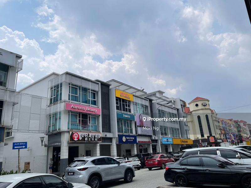 For Rent - Sunway Nexis Kota Damansara Dataran Sunway