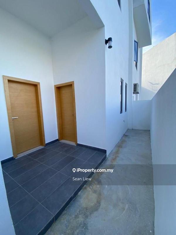4-storey Terraced House for Rent in Empire Residence, Damansara Perdana by Sean Liew - iProperty.com.my