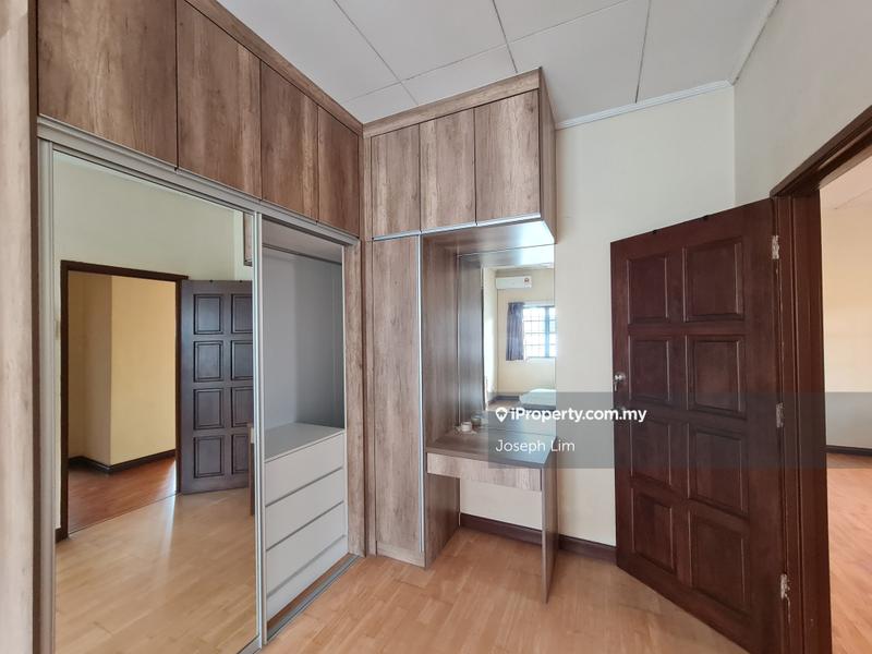 Rumah Berkembar untuk Dijual di Bandar Kinrara Seksyen 6, Bandar Kinrara oleh Joseph Lim - iProperty.com.my