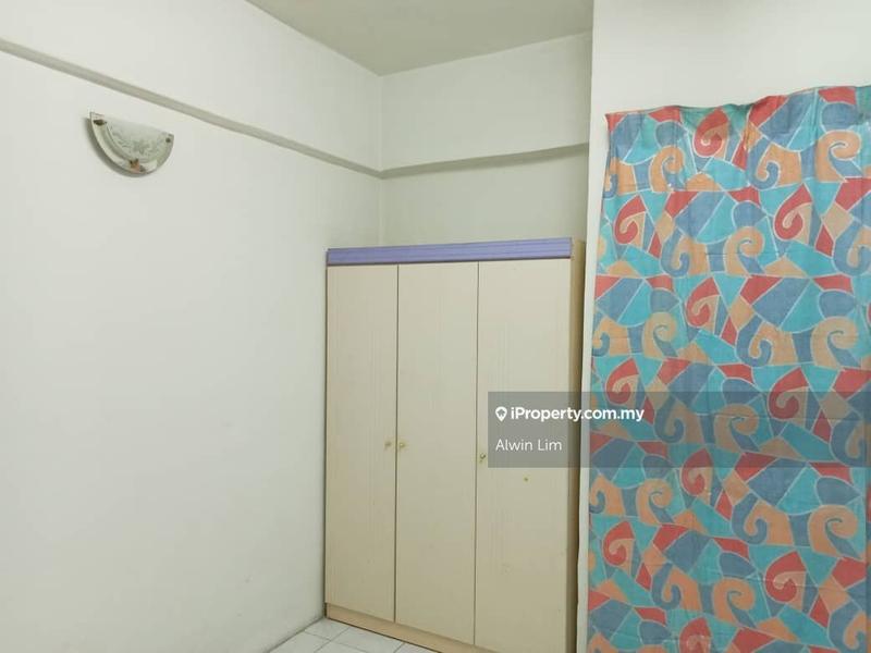 Rumah Pangsa untuk Disewa di Taman Harbour View (Wisma KGN) oleh Alwin Lim - iProperty.com.my