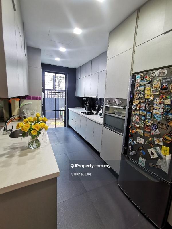 Rumah Teres 3-Tingkat untuk Dijual di Valencia, Sungai Buloh oleh Chanel Lee - iProperty.com.my