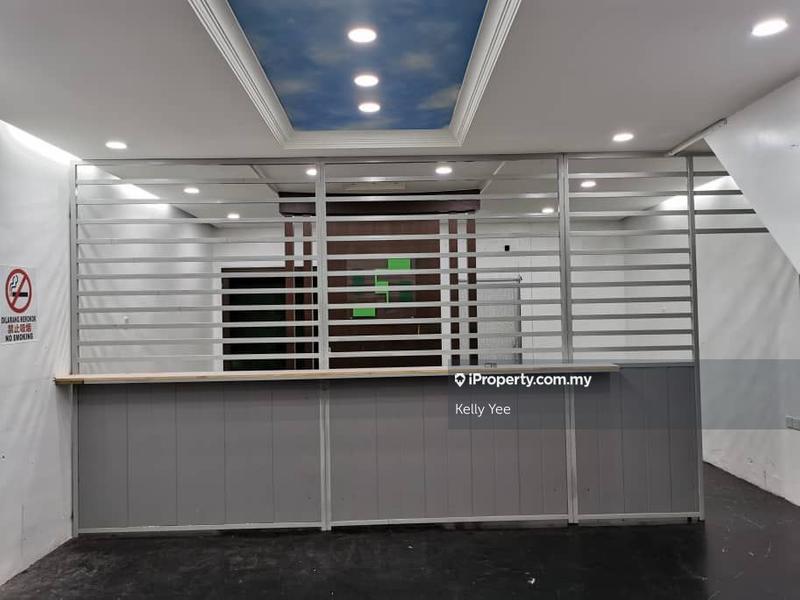 For Sale - 3 Storey Shoplot - Suitable for Wholesale Food Industry / Pawn Shop