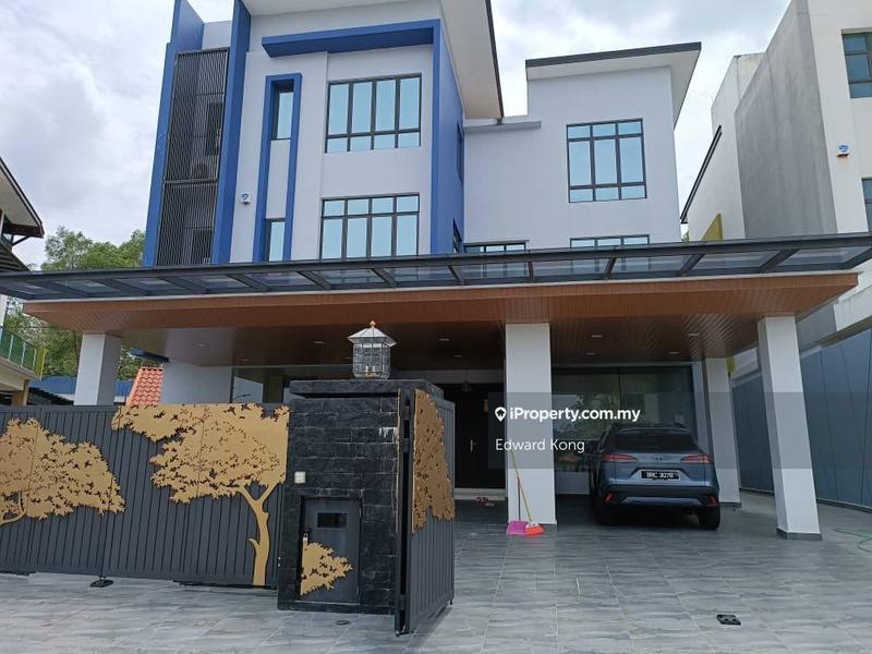 Bungalow House for Sale in Kota Emerald, Rawang by Edward Kong - iProperty.com.my