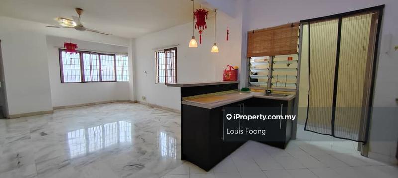 For Rent - Aman Puri Apartment