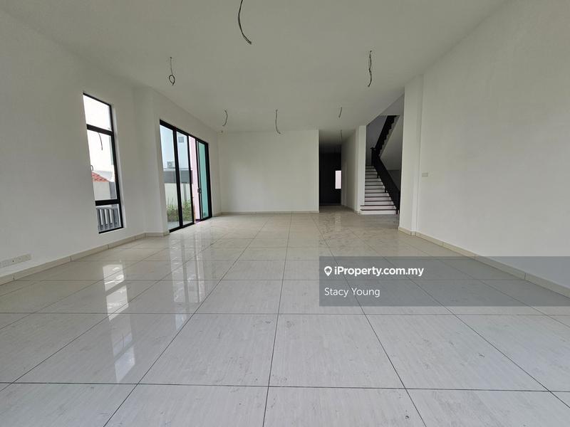 Rumah Berkembar untuk Dijual di Wira Heights, Bandar Sungai Long oleh Stacy Young - iProperty.com.my