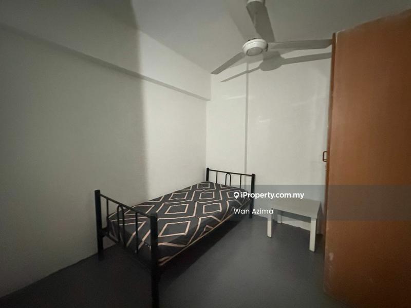 Flat for Sale in Taman Industrial Lembah Jaya Flat by Wan Azima - Bedroom - iProperty.com.my
