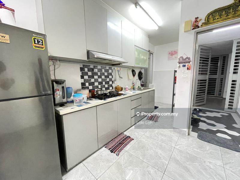 For Sale - 228 Kondominium