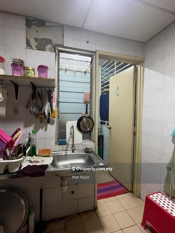 Pangsapuri untuk Dijual di Ilham Apartment oleh Mat Noor - iProperty.com.my