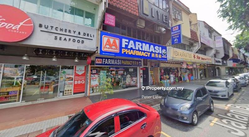For Sale - 3 SRTY INTER SHOP AT TAMAN TUN DR ISMAIL, ROI ABOVE 4%, GOOD FRONTAGE, PRIME AREA, TTDI