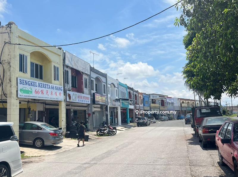 For Sale - Medan Bersatu