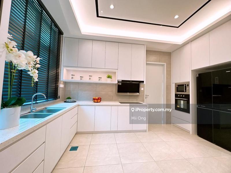 Rumah Berangkai 2 Tingkat untuk Dijual di Exclusive Hilltop Residences,Taman Krubong Heights, Krubong oleh Mii Ong - iProperty.com.my
