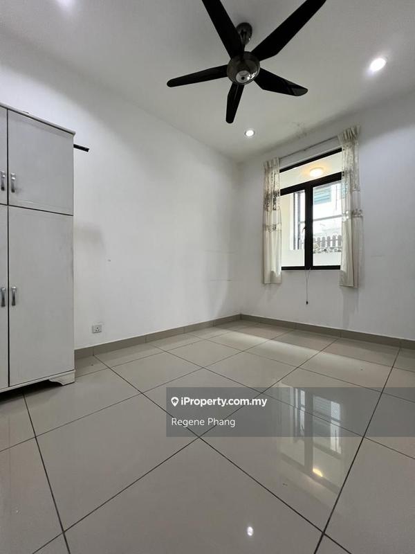 Rumah Berangkai 3 Tingkat untuk Dijual di Taman Putra Prima, Puchong oleh Regene Phang - iProperty.com.my