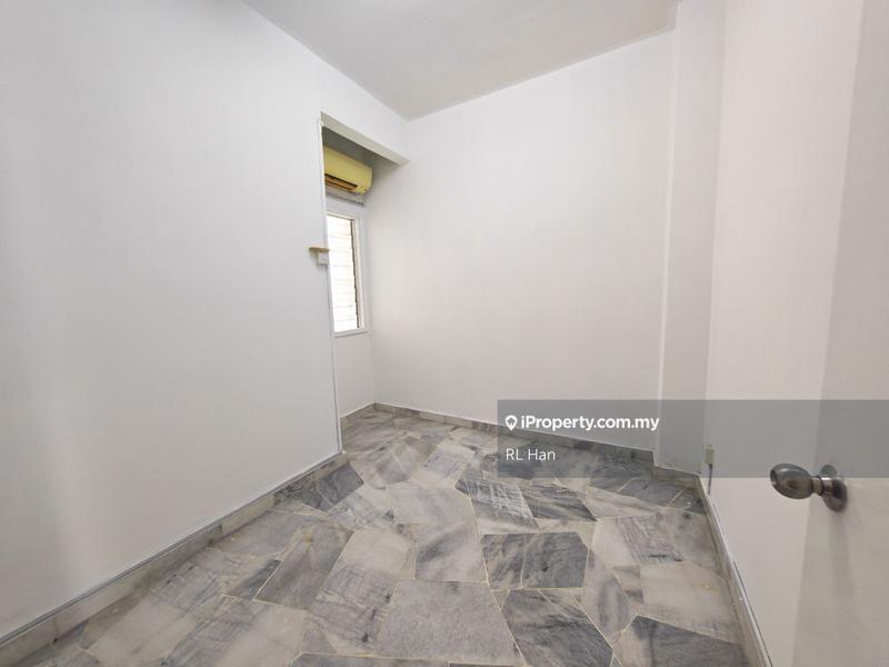 Rumah Teres 2-Tingkat untuk Dijual di Usj 9, Subang Jaya oleh RL Han - iProperty.com.my