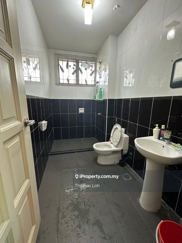 Bungalow House for Sale in Subang Jaya, Selangor by Thomas Loh - iProperty.com.my
