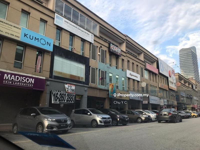 Kedai-Pejabat untuk Dijual di Seksyen 4, Kota Damansara oleh Chu Y C - iProperty.com.my