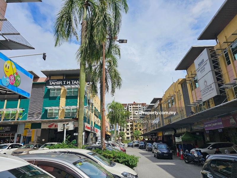 Shop for Sale in Kelana Jaya, Petaling Jaya by Wilson Yong - iProperty.com.my