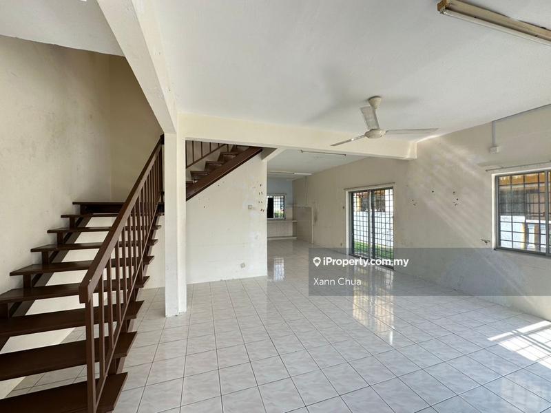 Semi-Detached House for Sale in Taman Pinggiran Putra, Seri Kembangan by Xann Chua - iProperty.com.my