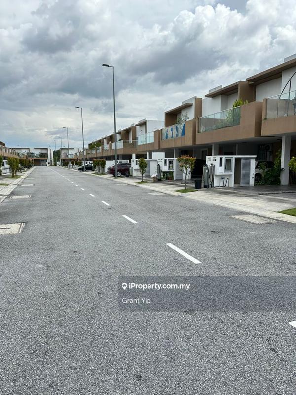 Townhouse for Sale in Casa BlueBell Cybersouth, Cyberjaya by Grant Yip - iProperty.com.my