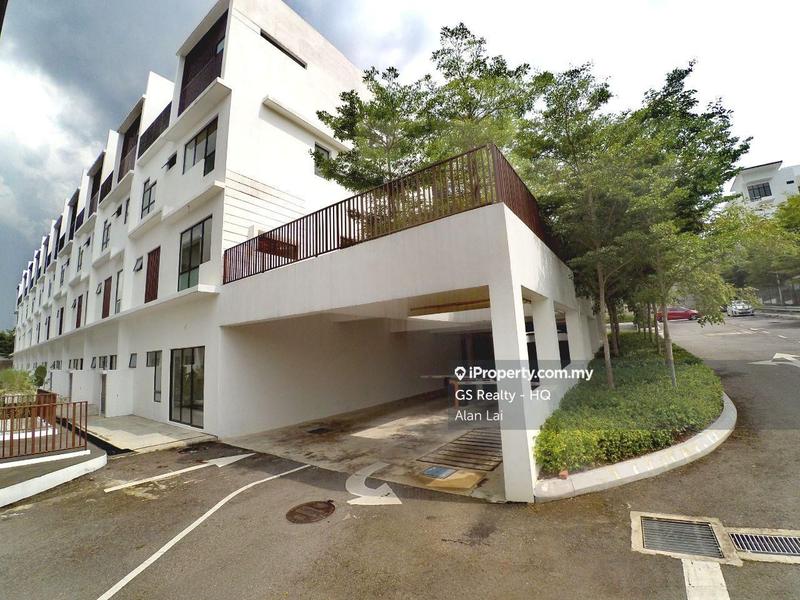 Rumah Berangkai 3.5 Tingkat untuk Dijual di Taman Putra Prima, Puchong oleh Alan Lai - iProperty.com.my