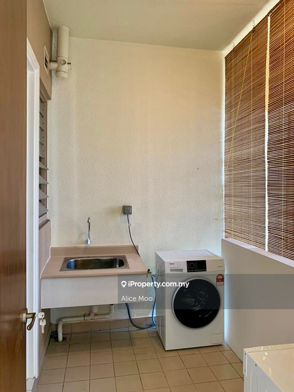 For Rent - Hampshire Park Condominium