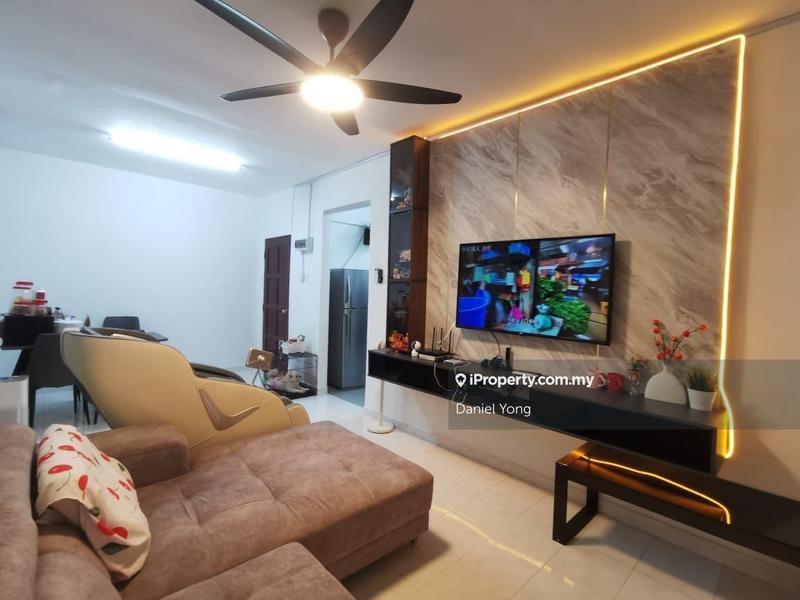 For Sale - Rumah Pangsa Akasia