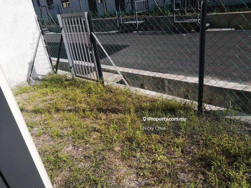 Rumah Berangkai 1 Tingkat untuk Dijual di Iringan Bayu Sendayan S2  1 Storey For Sale, Seremban oleh Nicky Chua - iProperty.com.my
