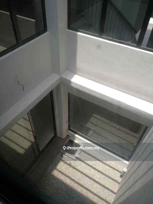 Rumah Berangkai 2 Tingkat untuk Dijual di ELMINA VALLEY 3 (22x75), - Below Market Price, Shah Alam oleh KC Cheah - iProperty.com.my