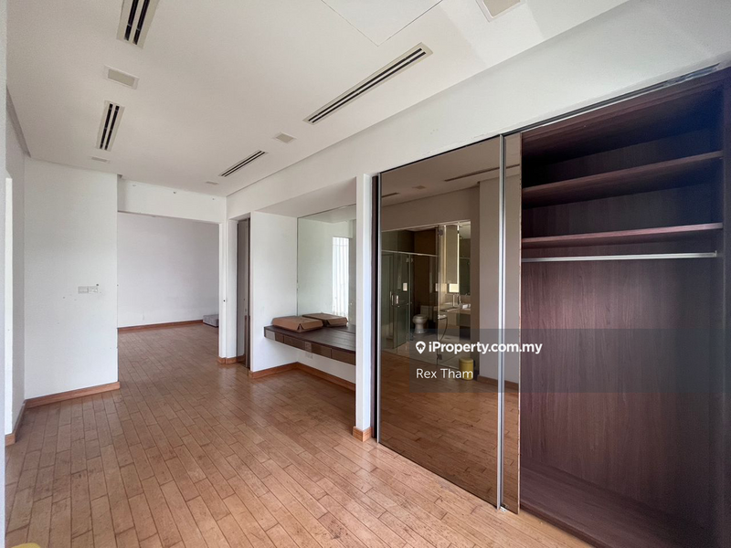 For Sale - Gallery @ U-Thant