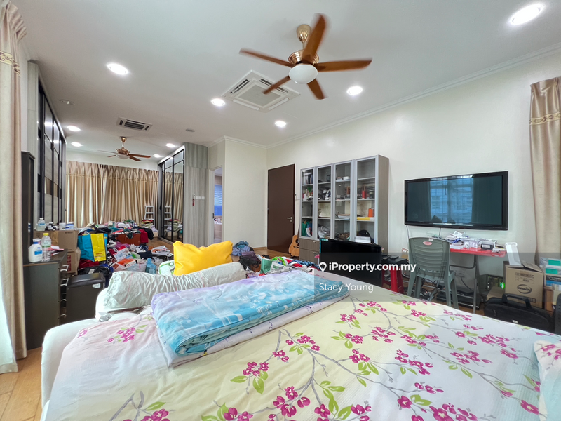 Bungalow House for Sale in Bandar Tun Hussein Onn Lake Valley Avenue 4, Cheras by Stacy Young - iProperty.com.my