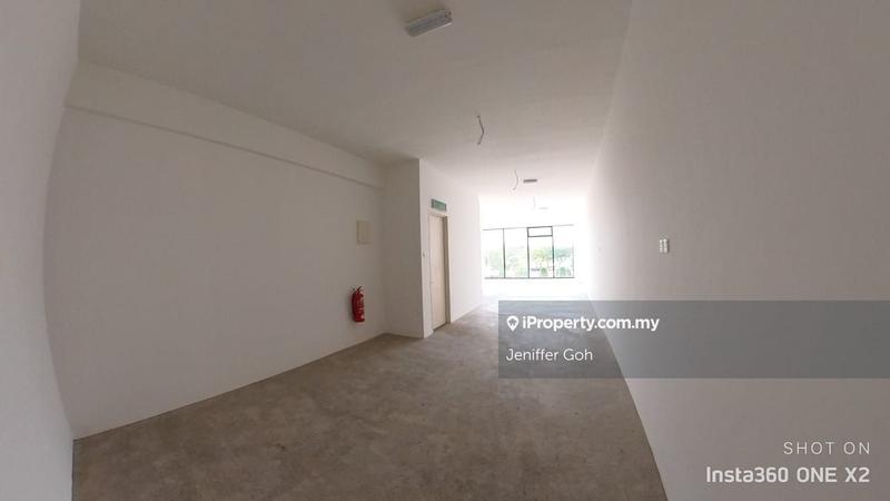 For Sale - 3 storey shop office with individual lift for sale