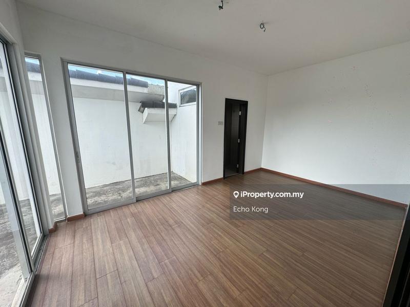 3-storey Terraced House for Sale in Bandar Country Homes, Rawang by Echo Kong - iProperty.com.my