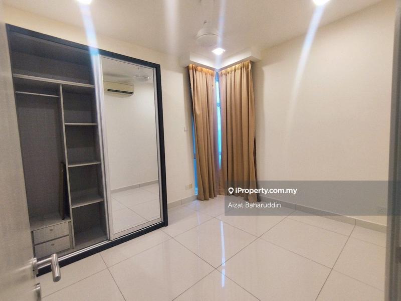 Rumah Berkembar untuk Dijual di Bukit Kerinchi, Pantai oleh Aizat Baharuddin - iProperty.com.my