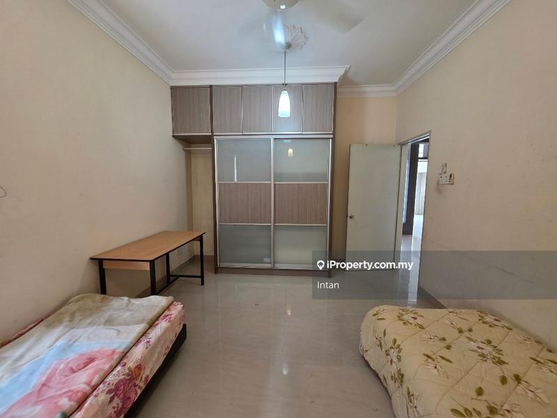 Condominium for Sale in Platinum Hill PV 8 by Intan - iProperty.com.my
