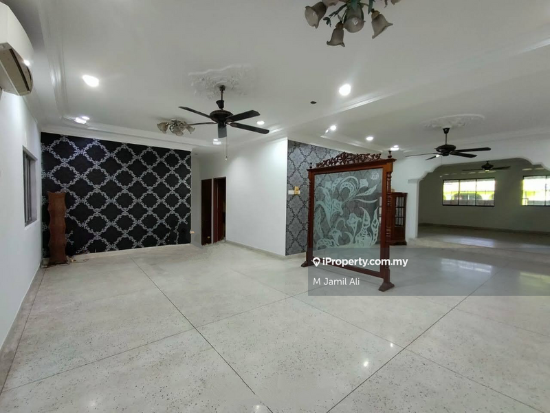 Bungalow House for Sale in Kampung Melayu, Kluang by M Jamil Ali - iProperty.com.my