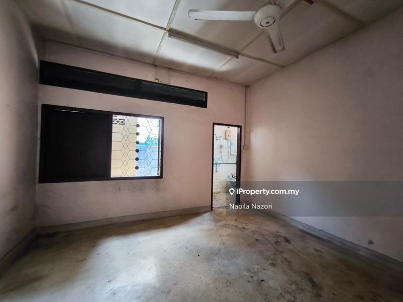 Bungalow House for Sale in Lundang, Kota Bharu by Nabila Nazori - iProperty.com.my