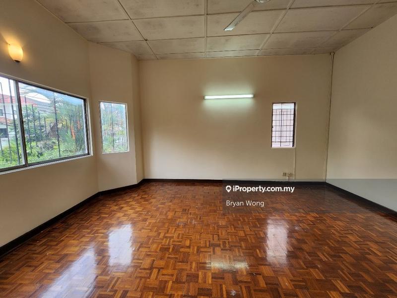 Rumah Berkembar untuk Dijual di Damansara Jaya, Petaling Jaya oleh Bryan Wong - iProperty.com.my