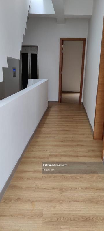 Rumah Berangkai 3.5 Tingkat untuk Dijual di Empire Residence, Damansara Perdana oleh Patrick Tan - iProperty.com.my