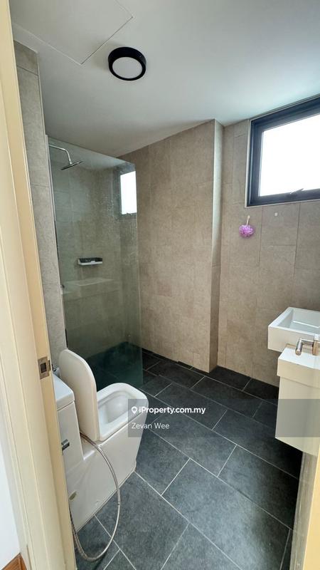 Kediaman Servis untuk Dijual di East Parc @ Manjalara oleh Zevan Wee - iProperty.com.my