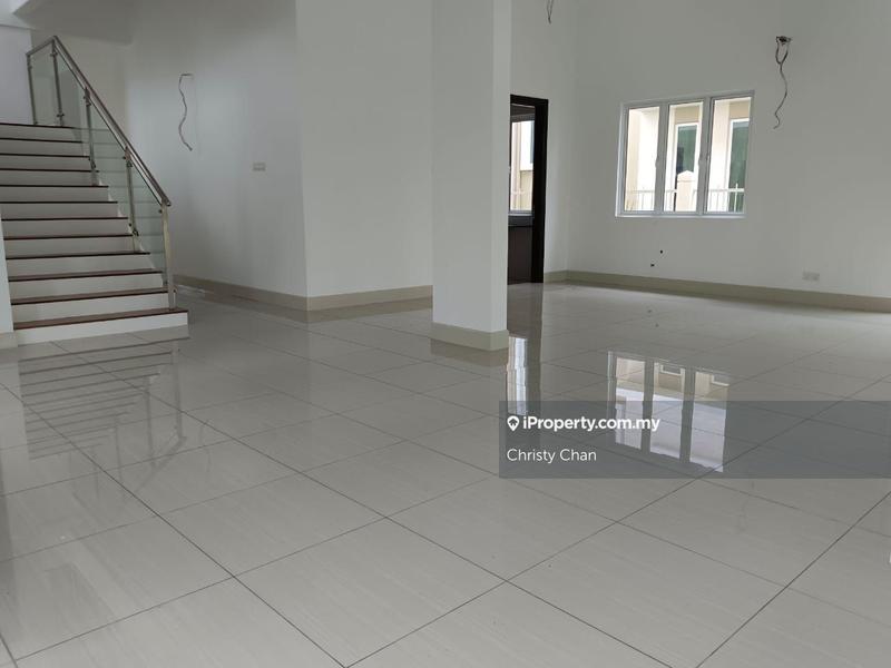 Bungalow House untuk Dijual di Taman Equine, Seri Kembangan oleh Christy Chan - iProperty.com.my