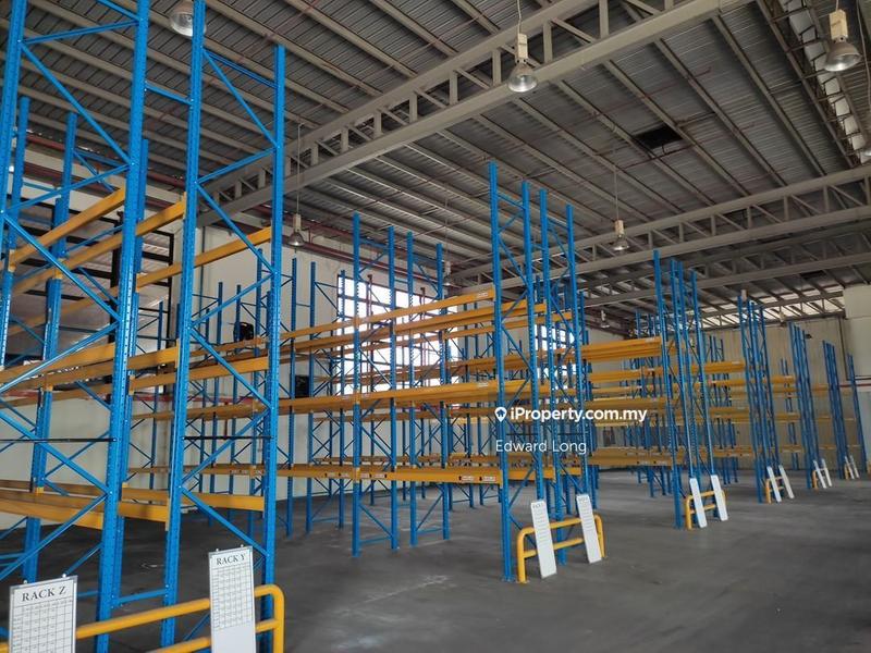 For Rent - Ready move in| With CF| High Ceiling 600 AMP