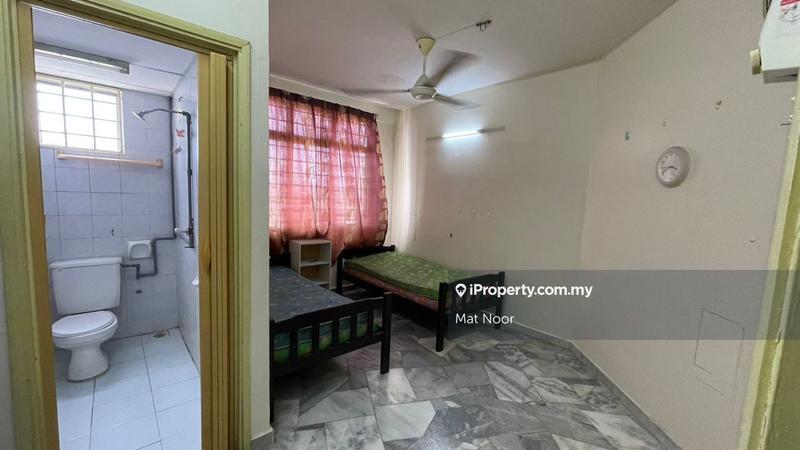 Pangsapuri untuk Dijual di Ilham Apartment oleh Mat Noor - iProperty.com.my