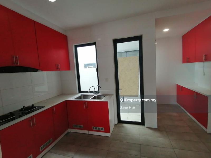 3-storey Terraced House for Sale in 16 Sierra, Puchong by Jane Hor - iProperty.com.my