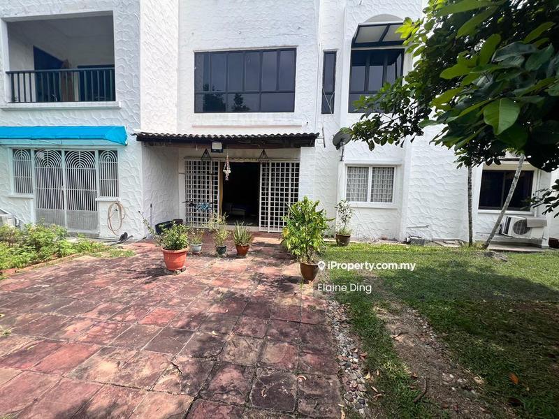 Townhouse for Rent in Country Heights, Kajang by Elaine Ding - iProperty.com.my
